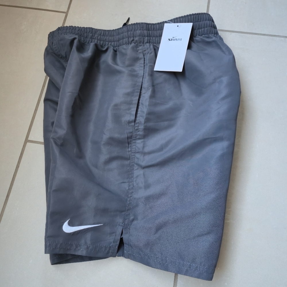 Nike swim trunks S Soft Liner Springbreak Resort Pool Vacation Comfy Pockets New